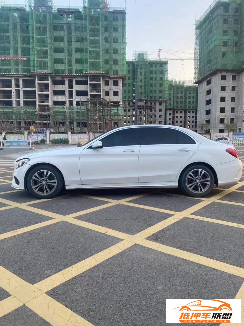  18年奔馳E轎車 