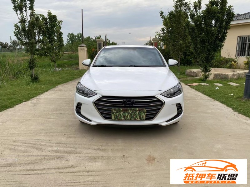  17年現(xiàn)代領(lǐng)動(dòng)轎車 