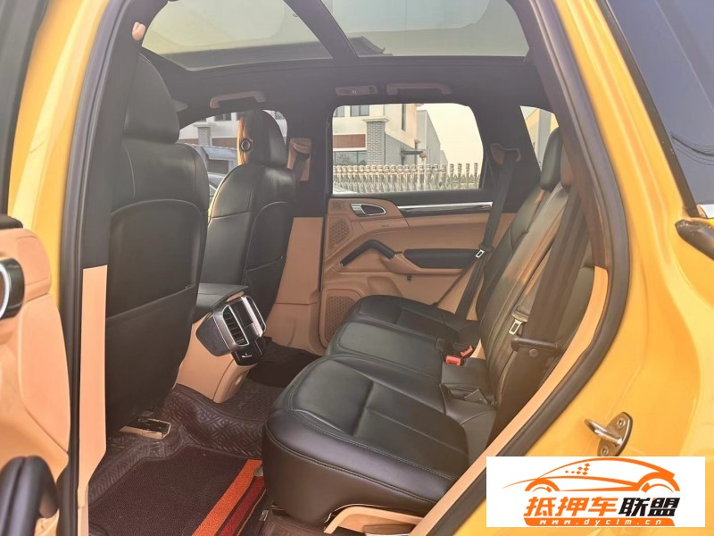  12年保時(shí)捷卡宴SUV 
