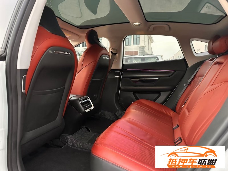  21年小鵬汽車P7轎車 
