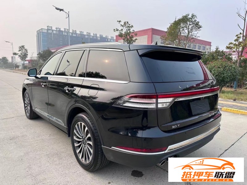  21年林肯飛行家轎車 