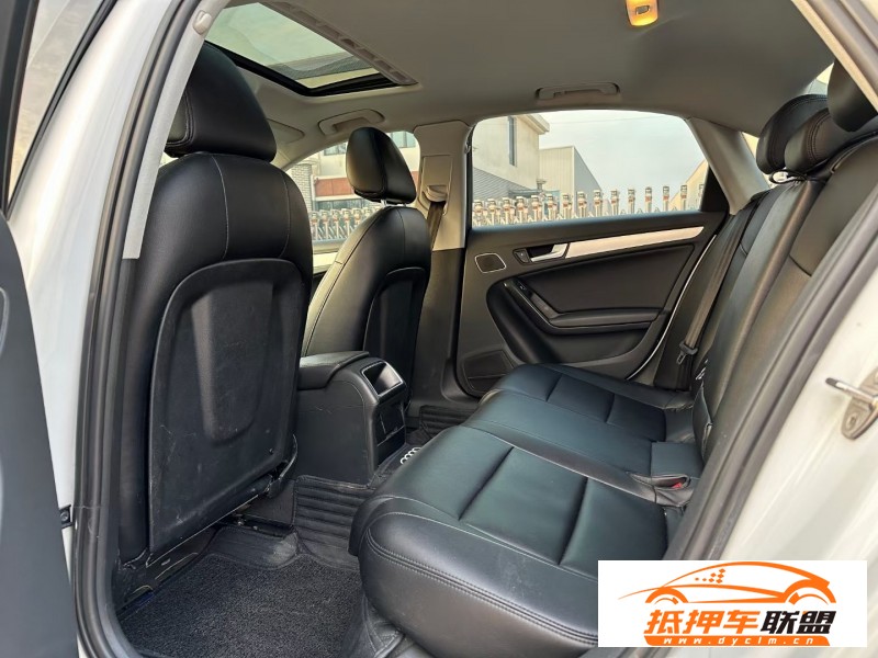  14年奧迪A4L轎車 