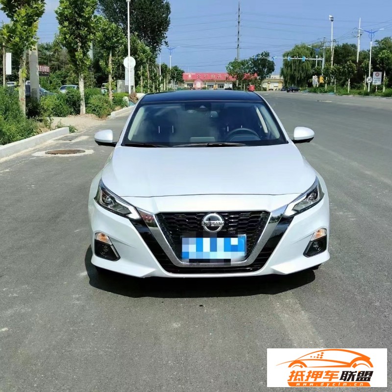  22年日產(chǎn)天籟轎車 