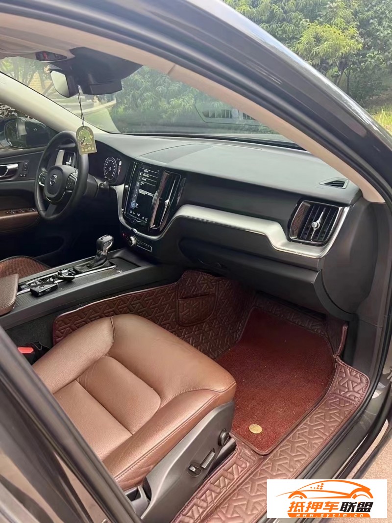  19年沃爾沃XC60轎車 