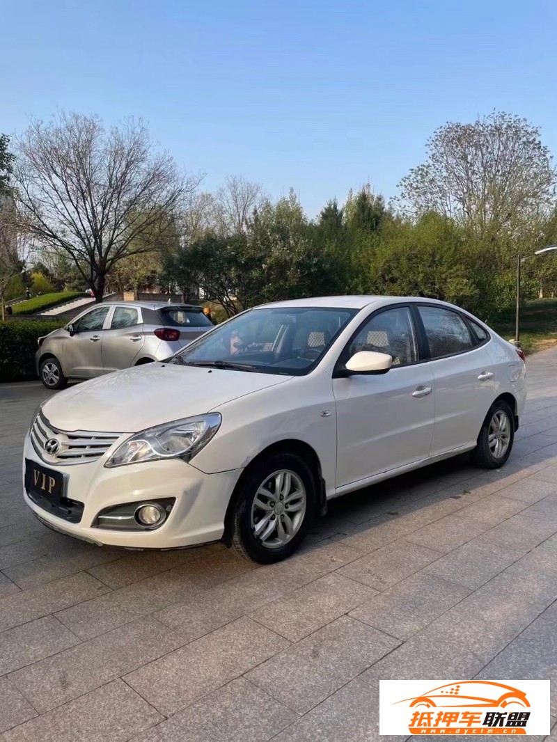  15年現(xiàn)代悅動轎車 