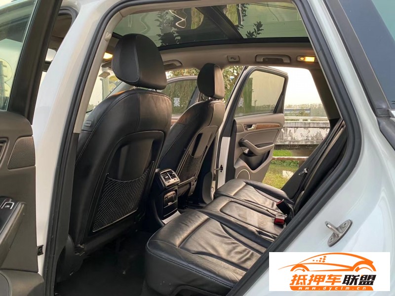  14年奧迪Q5轎車 