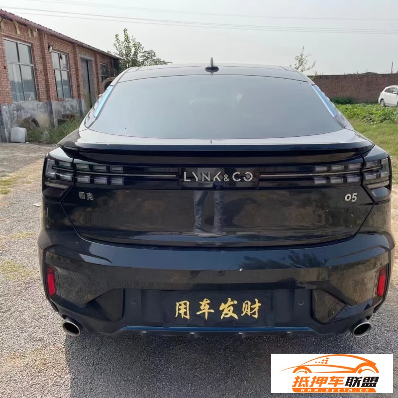  22年領(lǐng)克05SUV 