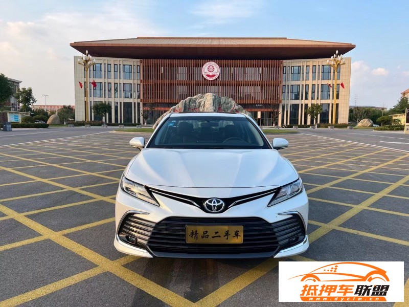  23年豐田凱美瑞轎車 