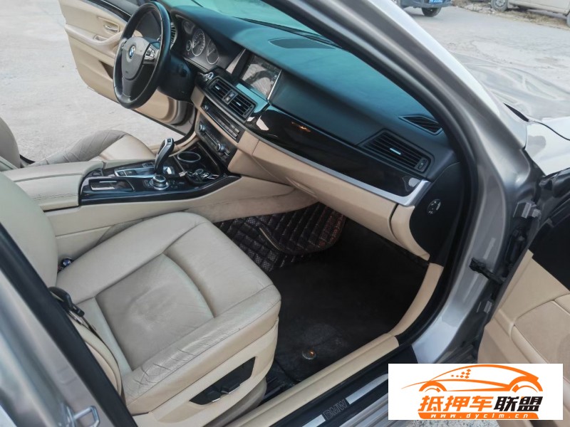  13年寶馬5系轎車 