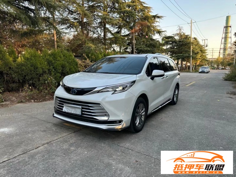  22年豐田塞納MPV 