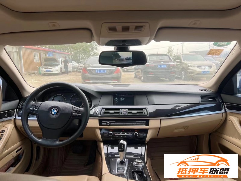  12年寶馬5系轎車 