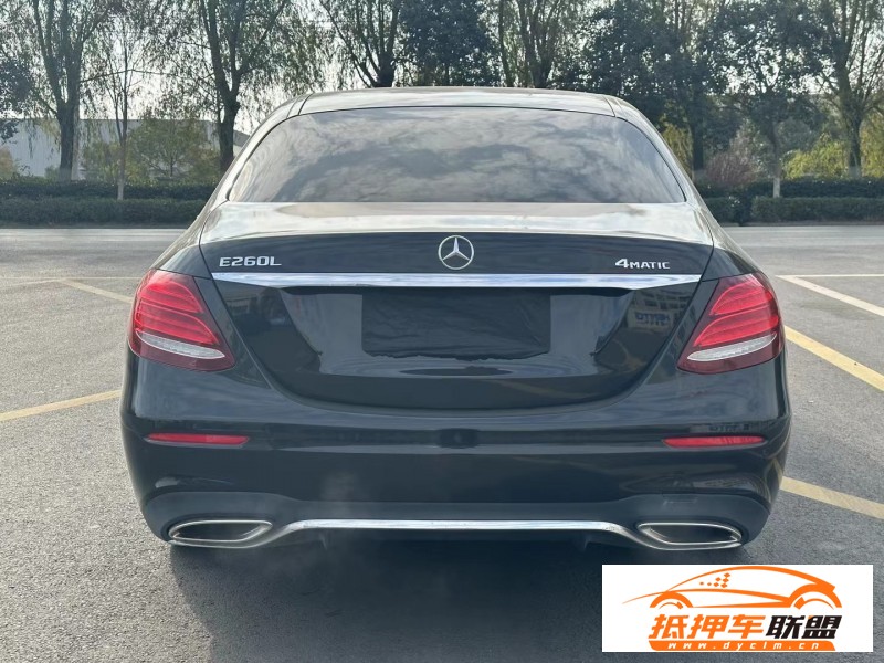  19年奔馳E轎車 
