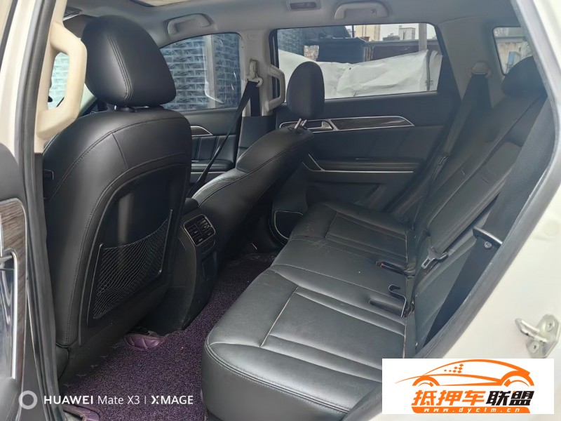  16年長(zhǎng)城哈弗H6轎車 