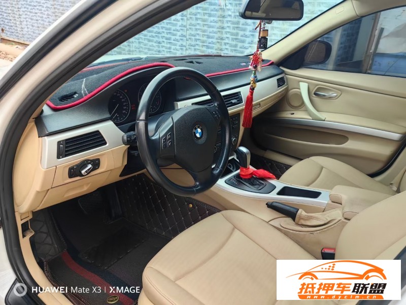  11年寶馬3系轎車 