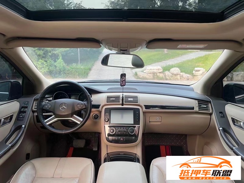  17年奔馳R轎車 