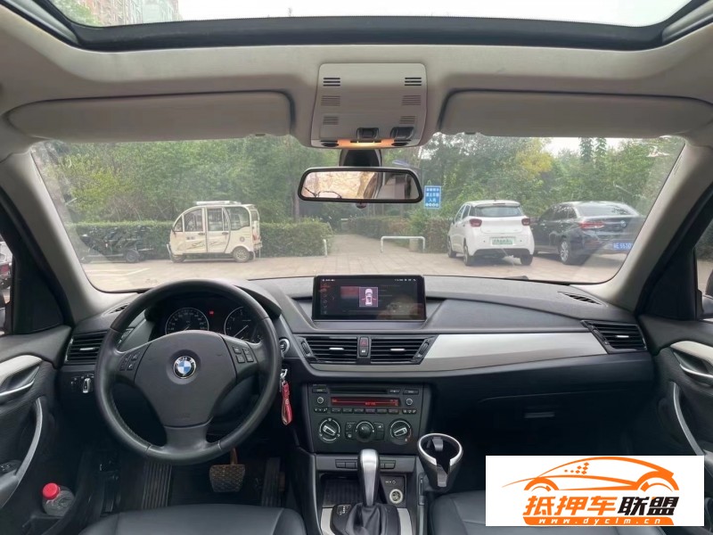  13年寶馬X1轎車 