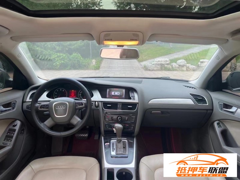  12年奧迪A4L轎車 