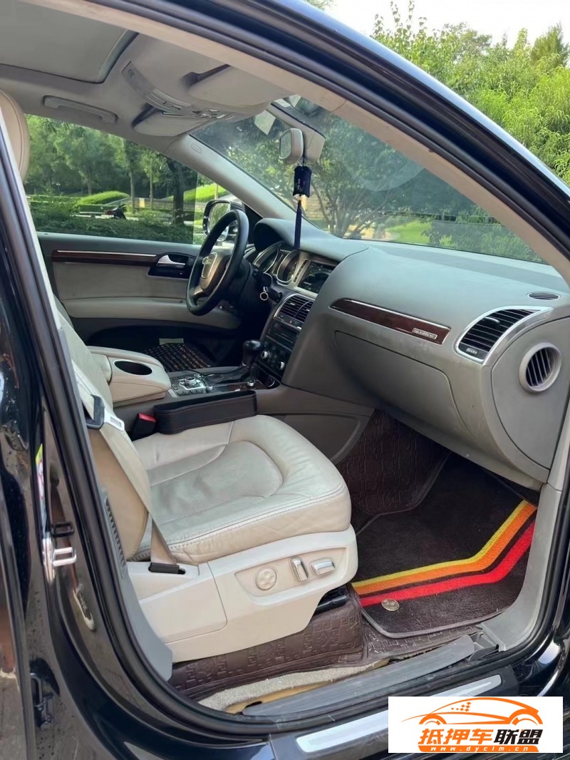  12年奧迪Q7轎車(chē) 