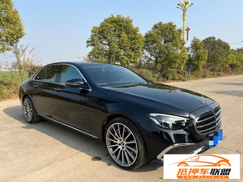  21年奔馳E轎車 