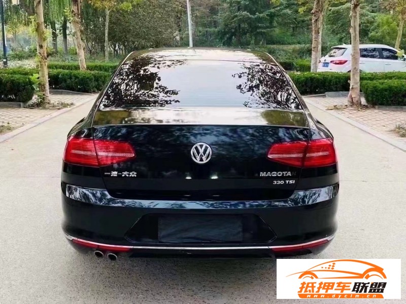  17年大眾邁騰轎車 