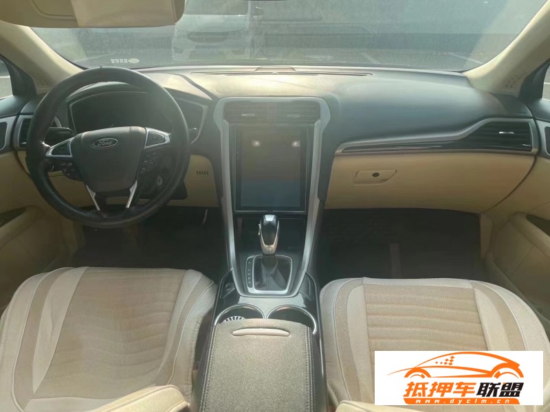  15年福特蒙迪歐轎車 