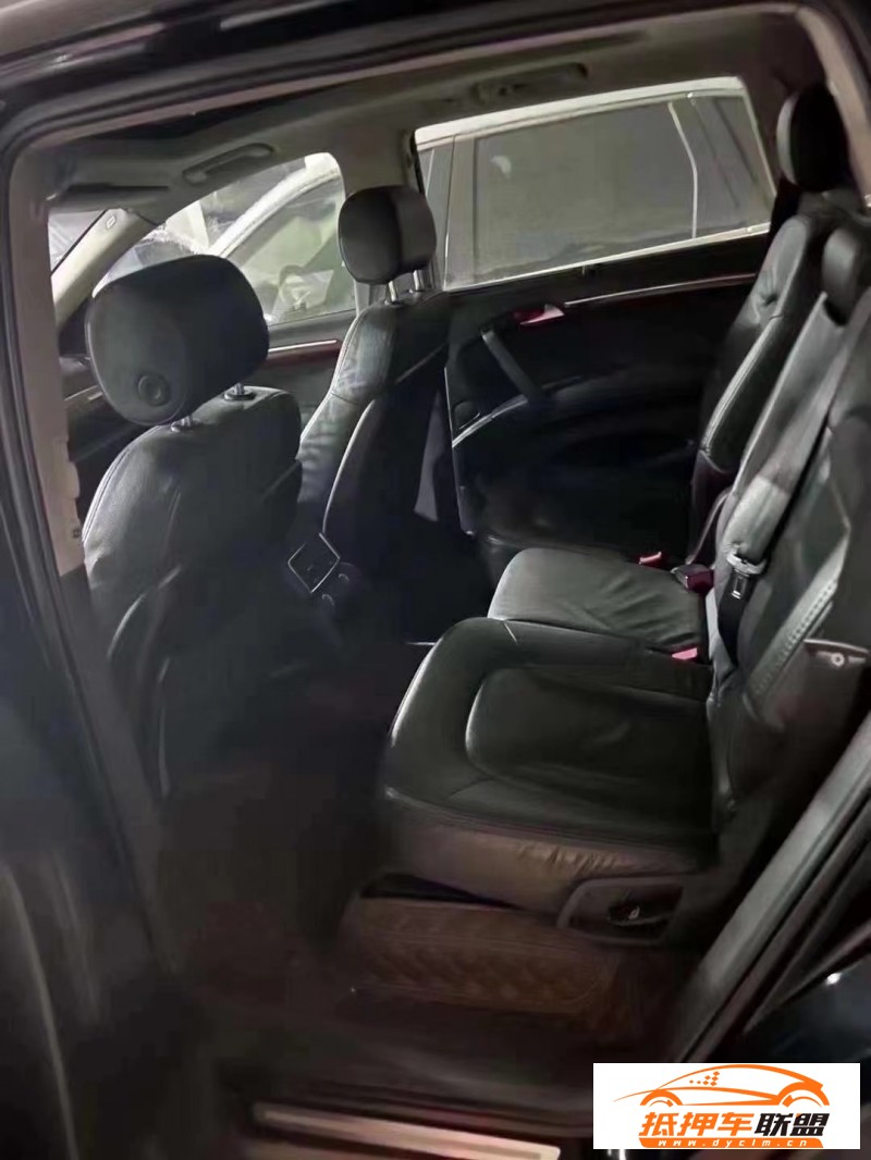  11年奧迪Q7轎車 
