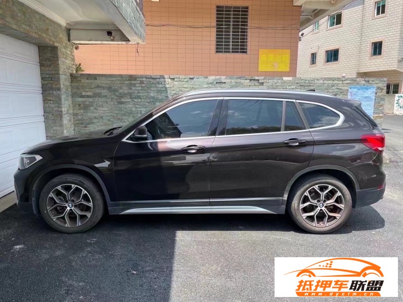  20年寶馬X1SUV 