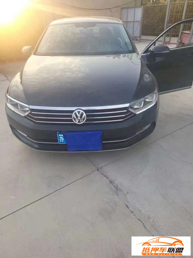  18年大眾邁騰轎車 