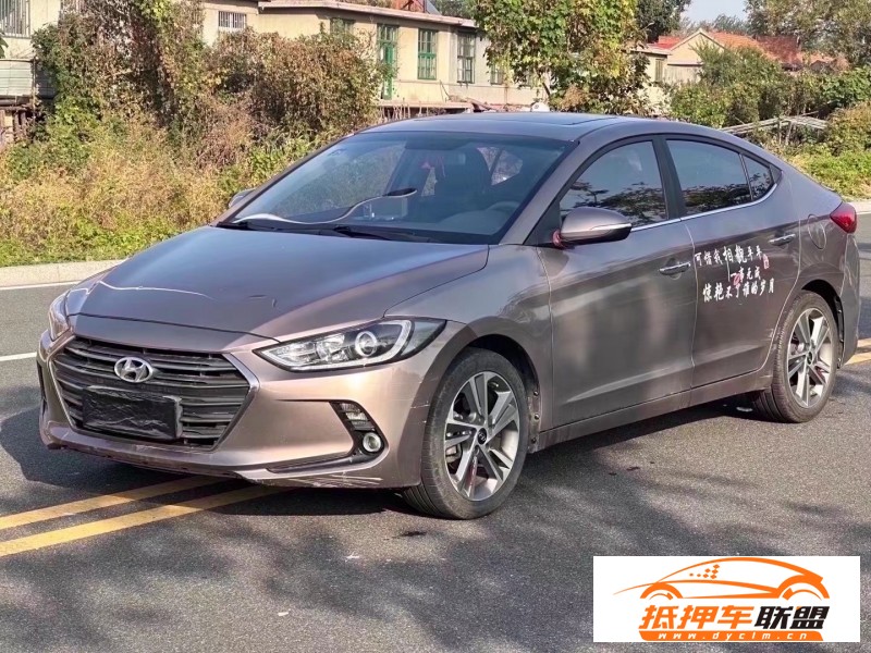  16年現(xiàn)代領(lǐng)動轎車 