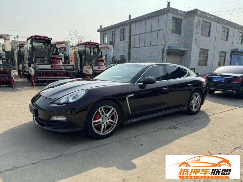  13年保時捷帕納梅拉轎車 