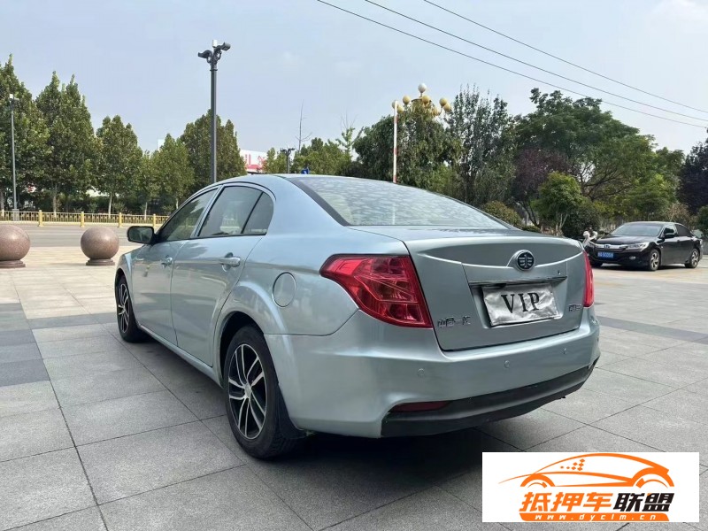  15年奔騰B50轎車 