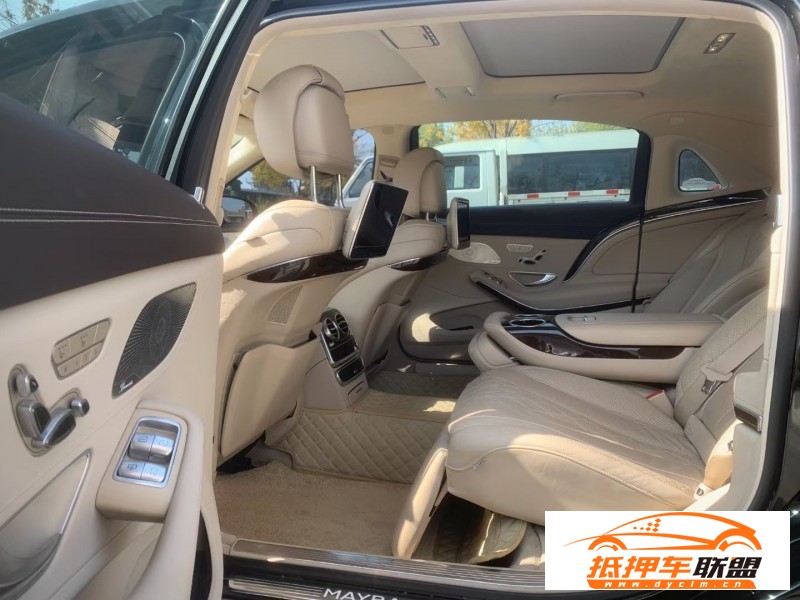  16年奔馳S轎車 
