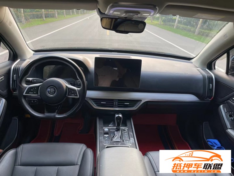  19年比亞迪唐轎車 