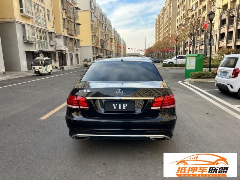  14年奔馳E轎車 