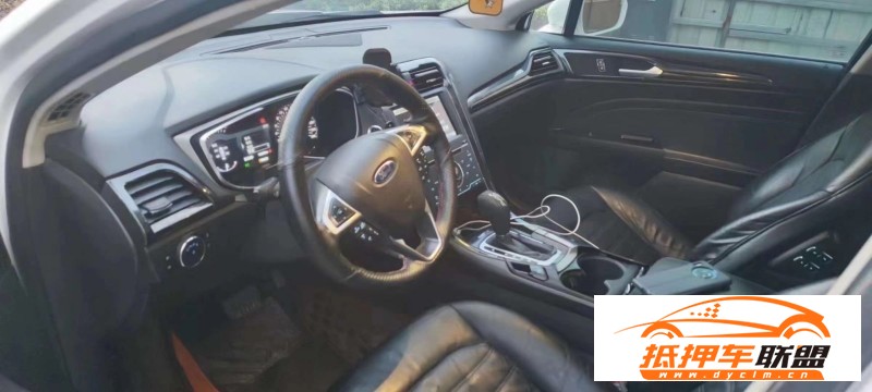  13年福特蒙迪歐轎車 