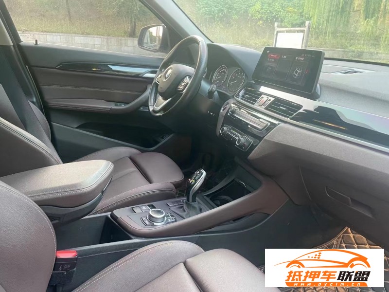 21年寶馬X1SUV 