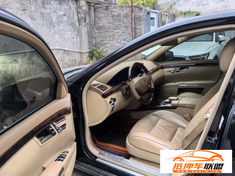  12年奔馳S轎車(chē) 