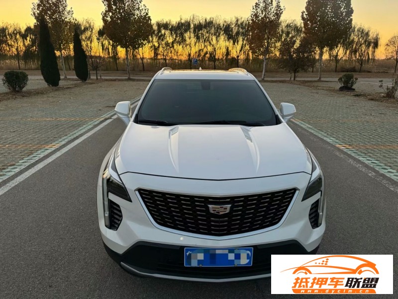  20年凱迪拉克XT4轎車 