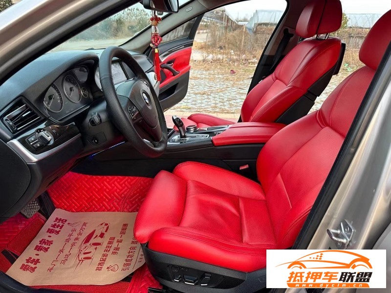  12年寶馬5系轎車 