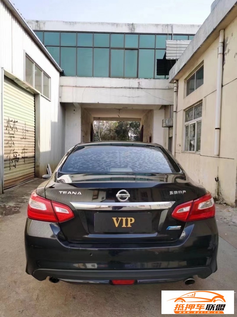  19年日產(chǎn)天籟轎車 
