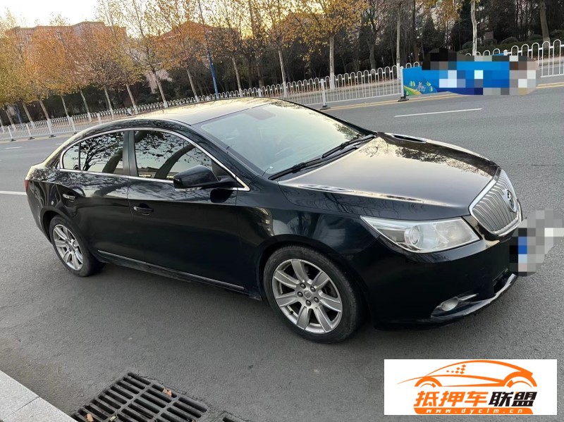  11年別克君越轎車 
