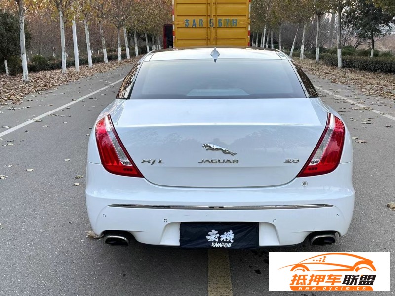  14年捷豹XJ轎車 