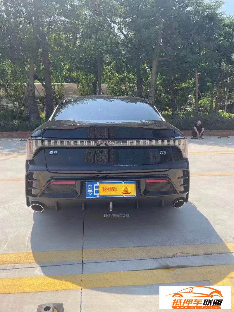  23年領(lǐng)克03轎車 