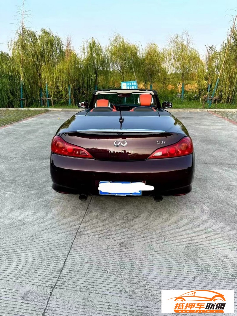  10年英菲尼迪G37轎車 