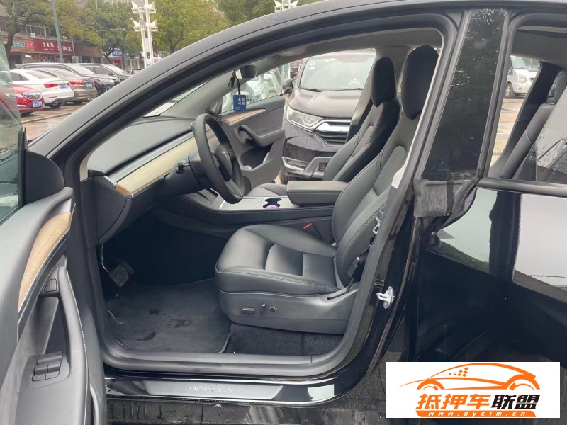  22年特斯拉Model Y轎車 