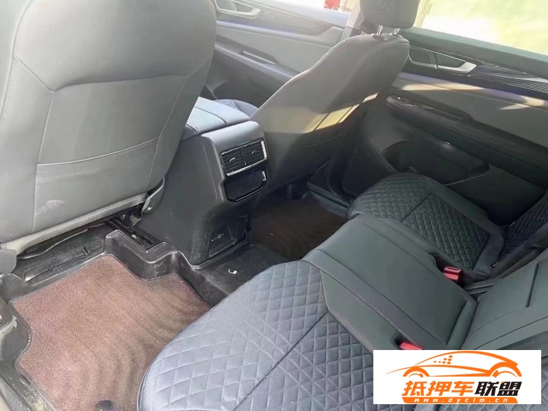  23年大眾途昂轎車 