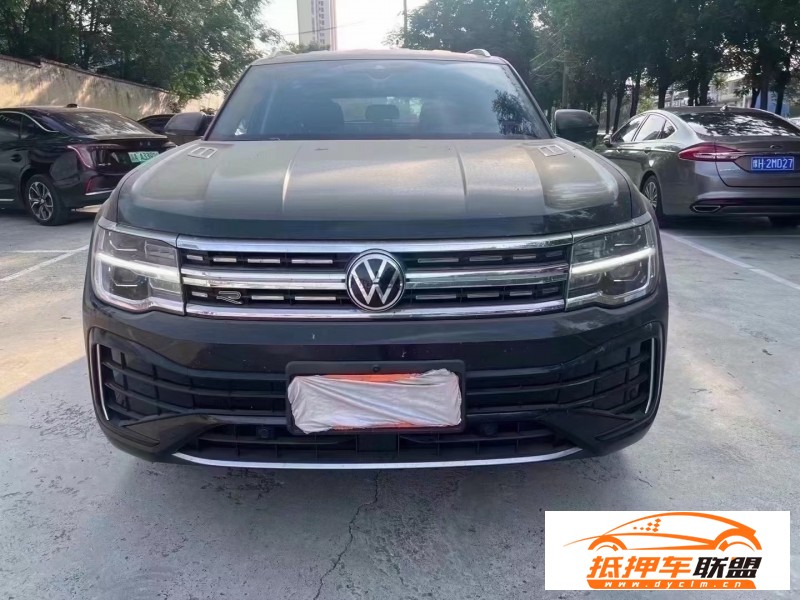  23年大眾途昂轎車 
