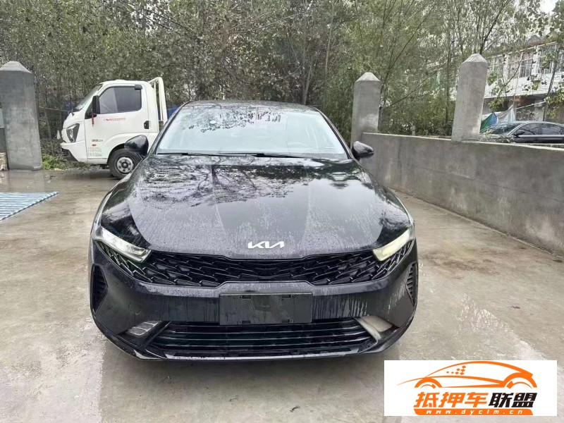  23年起亞凱酷轎車 