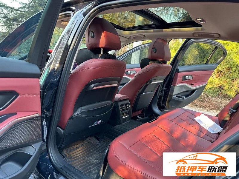  22年寶馬3系轎車 