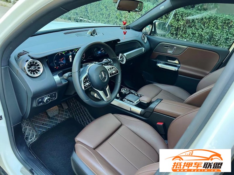  22年奔馳GLB轎車 